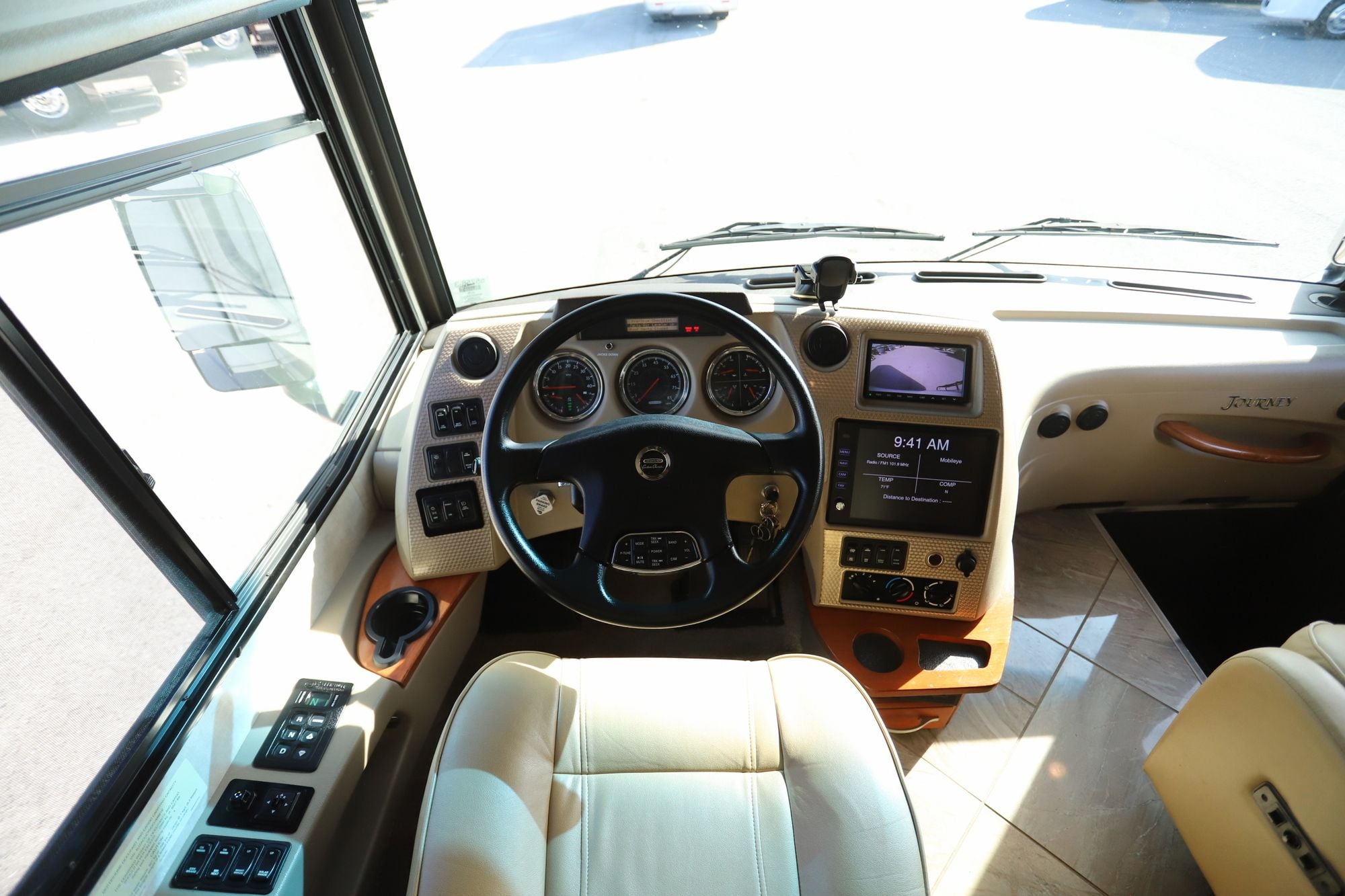 Used 2016 Winnebago Journey 40R Class A  For Sale