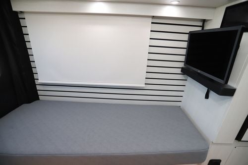 2025 Pleasure-Way Plateau TW