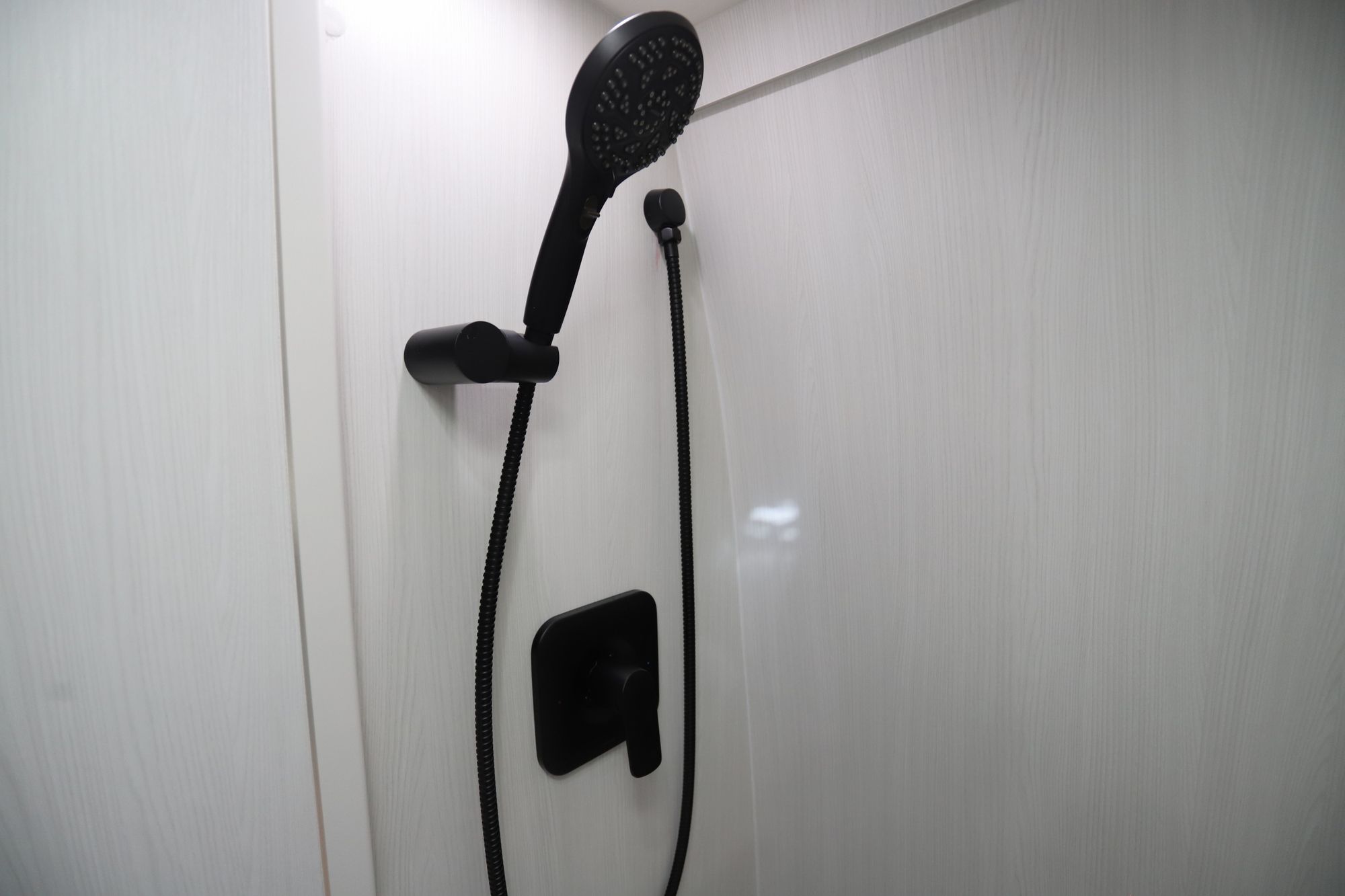 Used 2025 Pleasure-Way Plateau TW Class B  For Sale