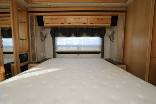 2005 Fleetwood Excursion 39S