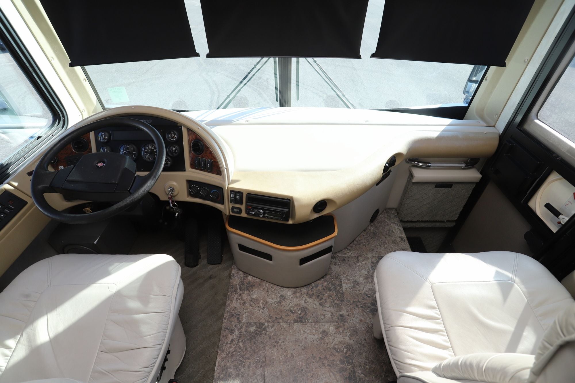 Used 2005 Fleetwood Excursion 39S Class A  For Sale