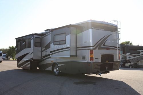 2005 Fleetwood Excursion 39S