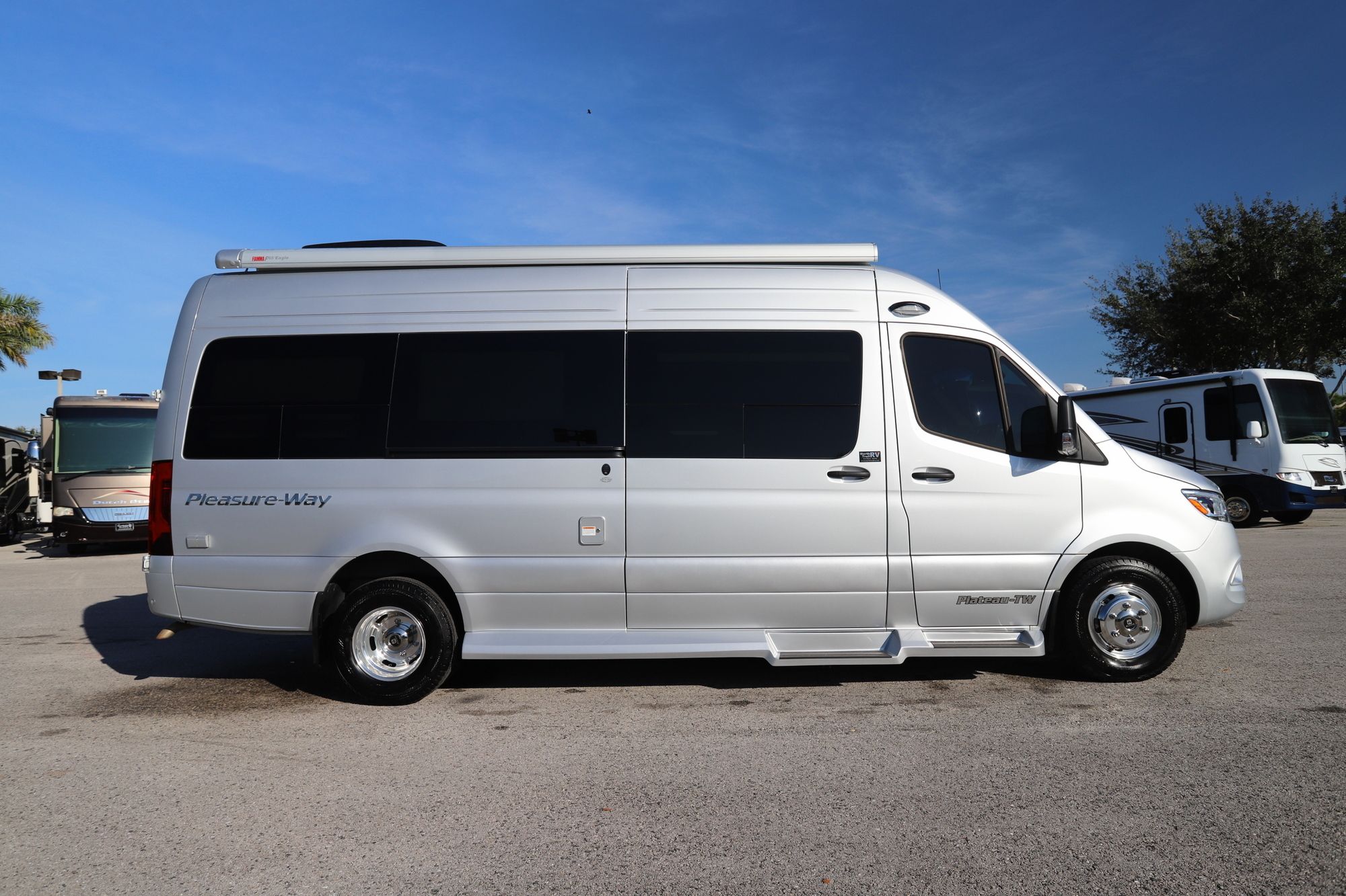 Used 2025 Pleasure-Way Plateau TW Class B  For Sale