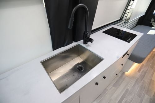 2025 Pleasure-Way Plateau TW