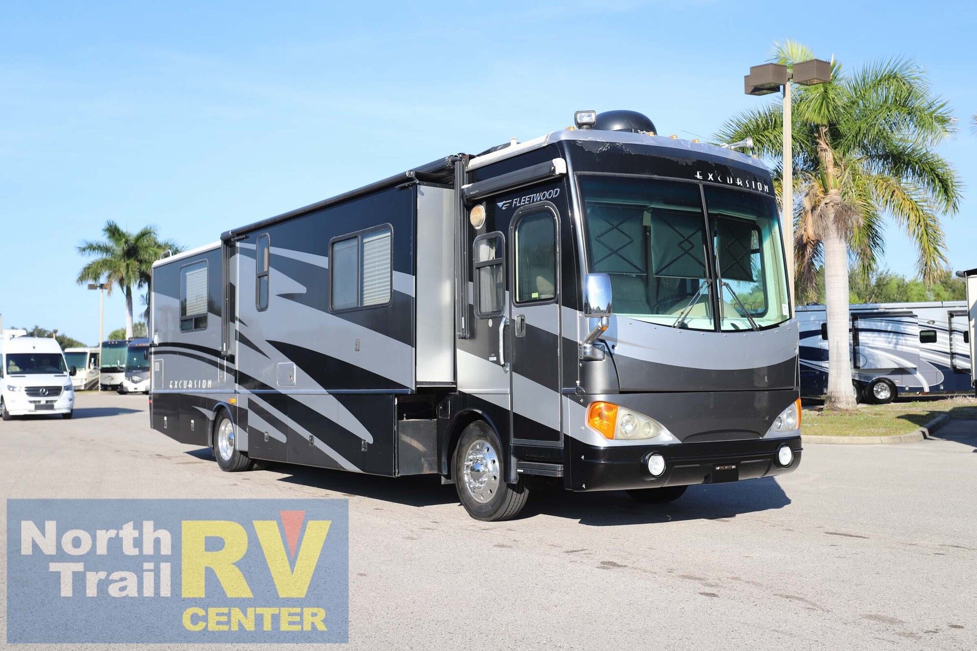 Used 2005 Fleetwood Excursion 39S Class A  For Sale