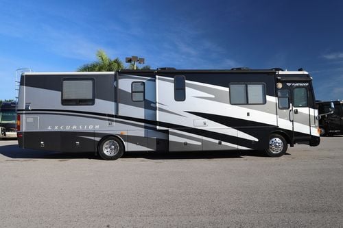 2005 Fleetwood Excursion 39S