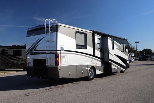 2005 Fleetwood Excursion 39S