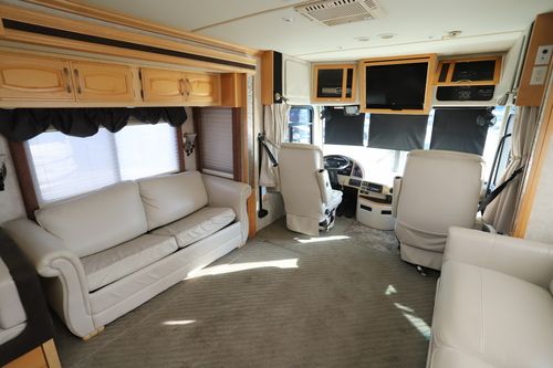 2005 Fleetwood Excursion 39S