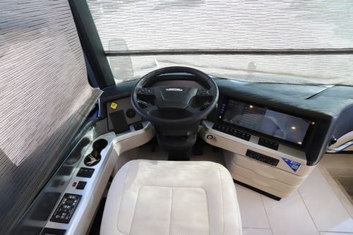 2025 Newmar London Aire 4595