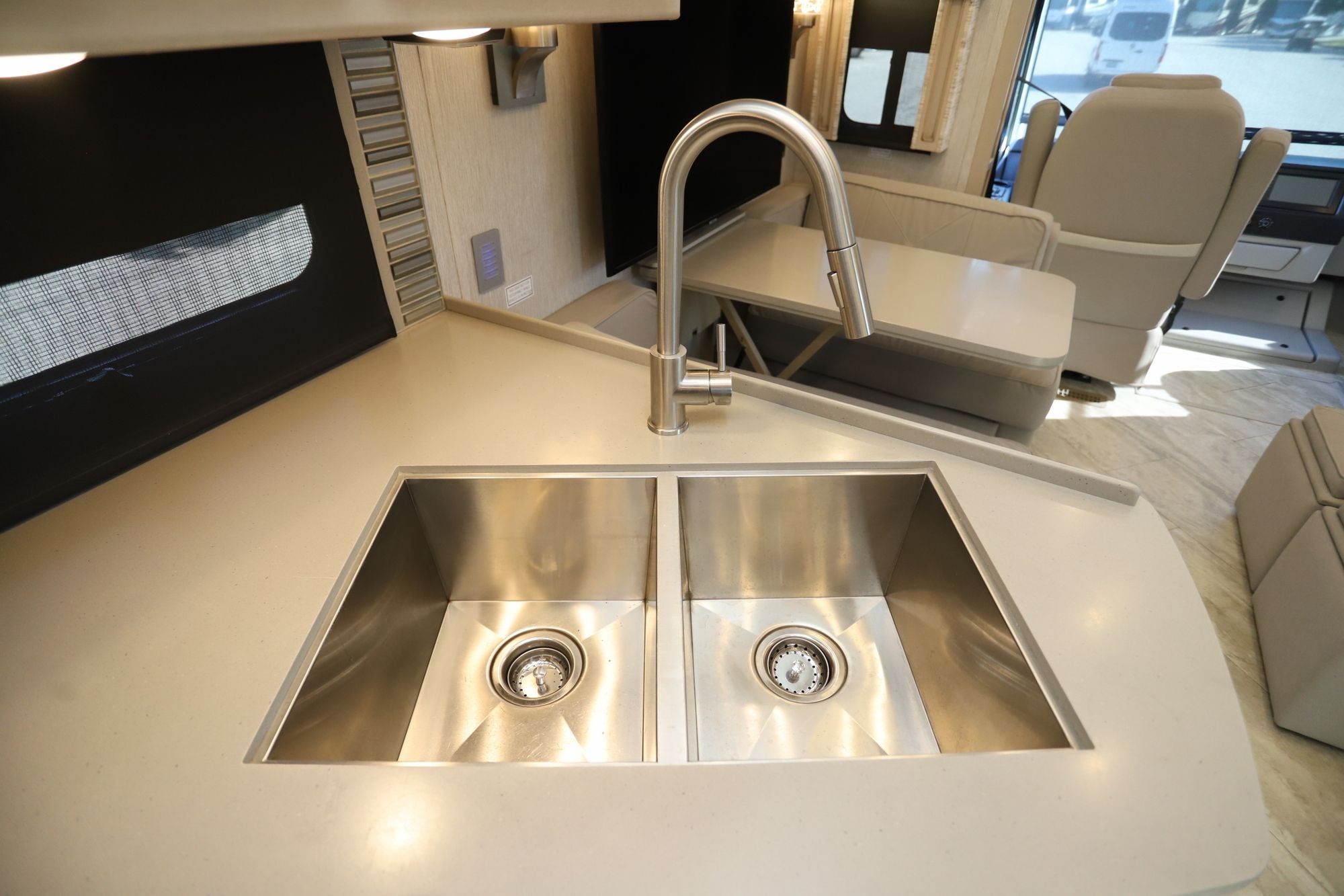 Used 2021 Newmar Canyon Star 3927 Class A  For Sale