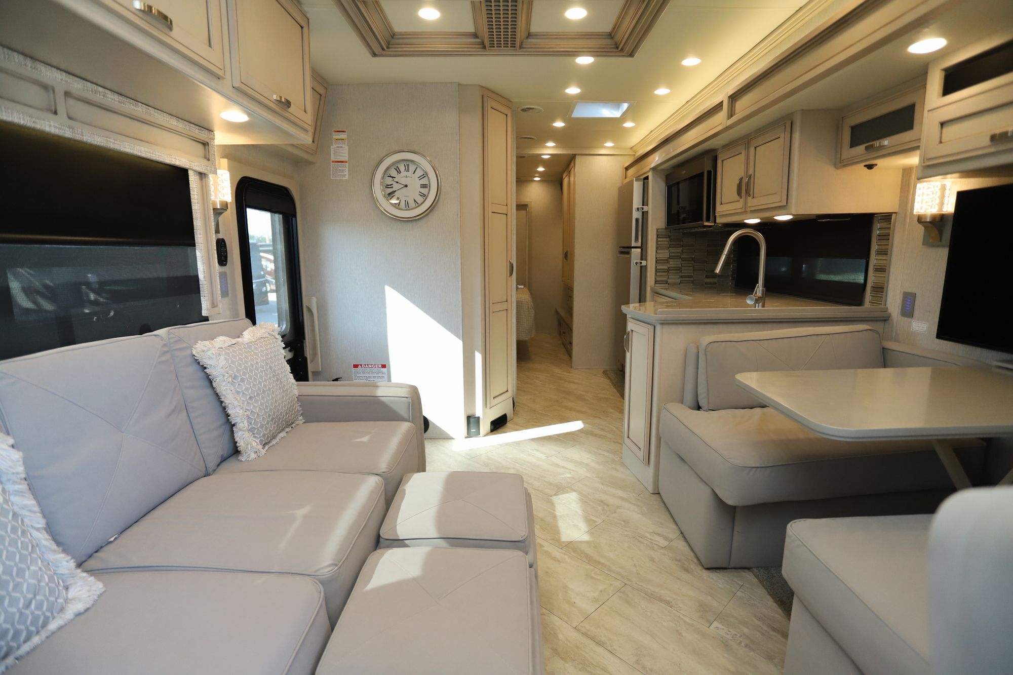 Used 2021 Newmar Canyon Star 3927 Class A  For Sale