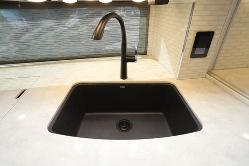 2025 Newmar London Aire 4595