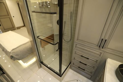 2025 Newmar London Aire 4595