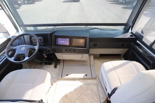 2021 Newmar Canyon Star 3927