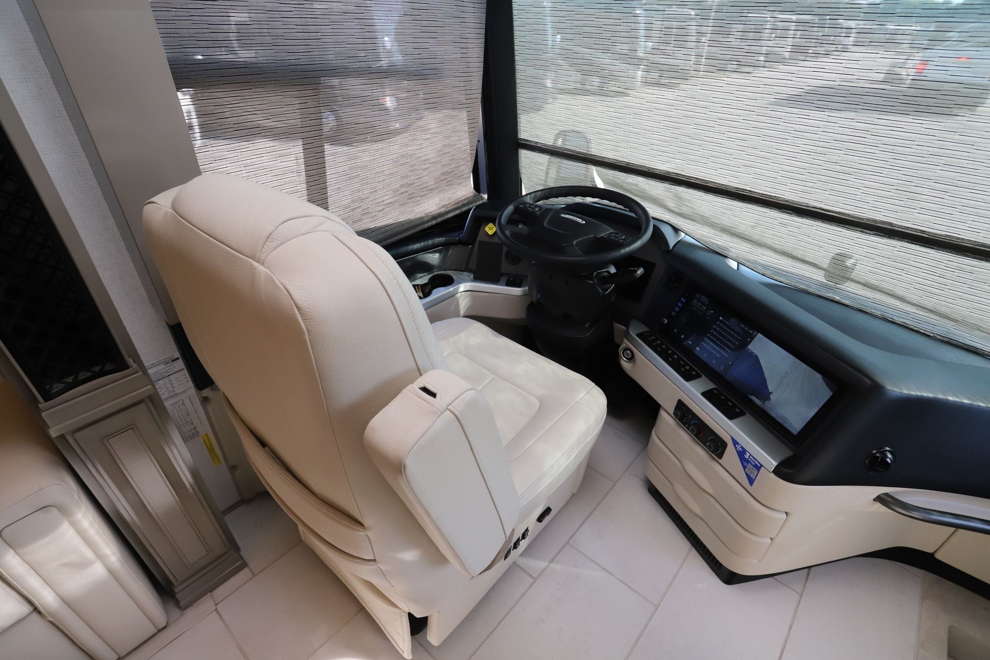 Used 2025 Newmar London Aire 4595 Class A  For Sale