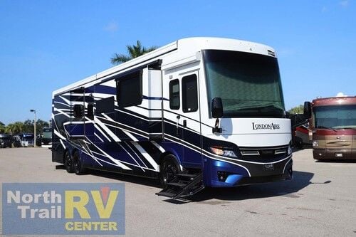 2025 Newmar London Aire 4595