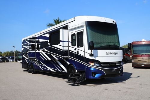 2025 Newmar London Aire 4595