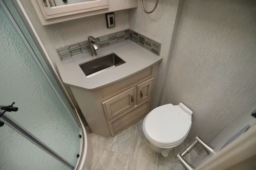 2021 Newmar Canyon Star 3927