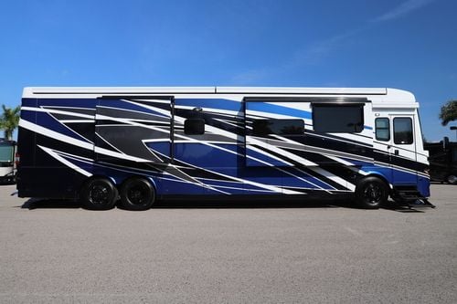 2025 Newmar London Aire 4595