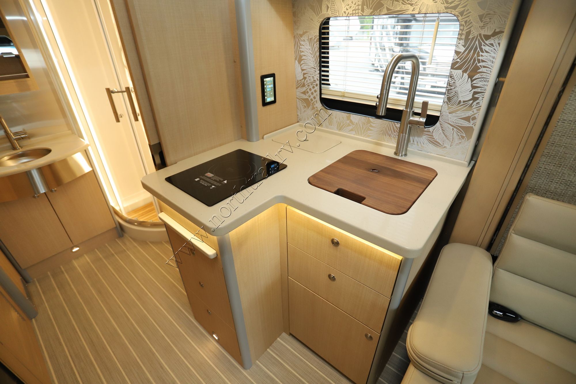 2026 Airstream Atlas AP Tommy Bahama Class C New  For Sale