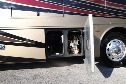 2014 Tiffin Motor Homes Phaeton 42LH