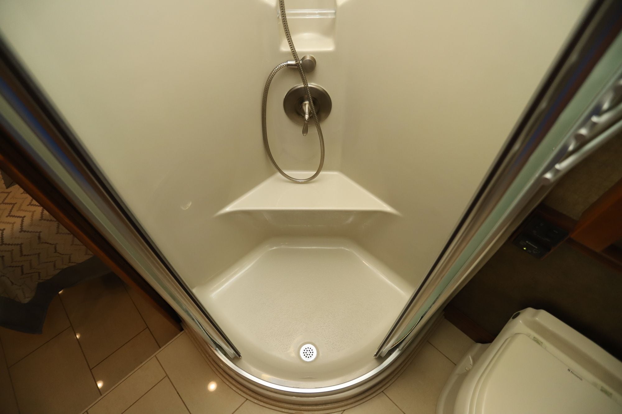 Used 2014 Tiffin Motor Homes Phaeton 42LH Class A  For Sale