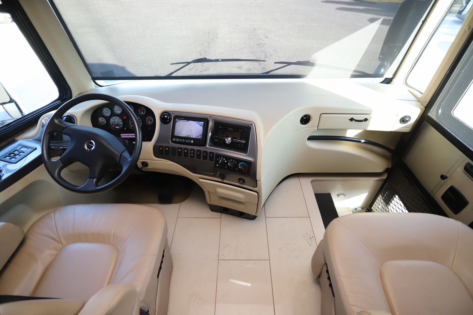 Used 2014 Tiffin Motor Homes Phaeton 42LH Class A  For Sale