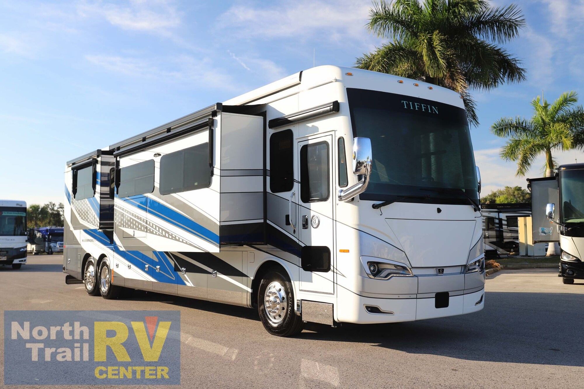 Used 2025 Tiffin Motor Homes Allegro Bus 45FP Class A  For Sale