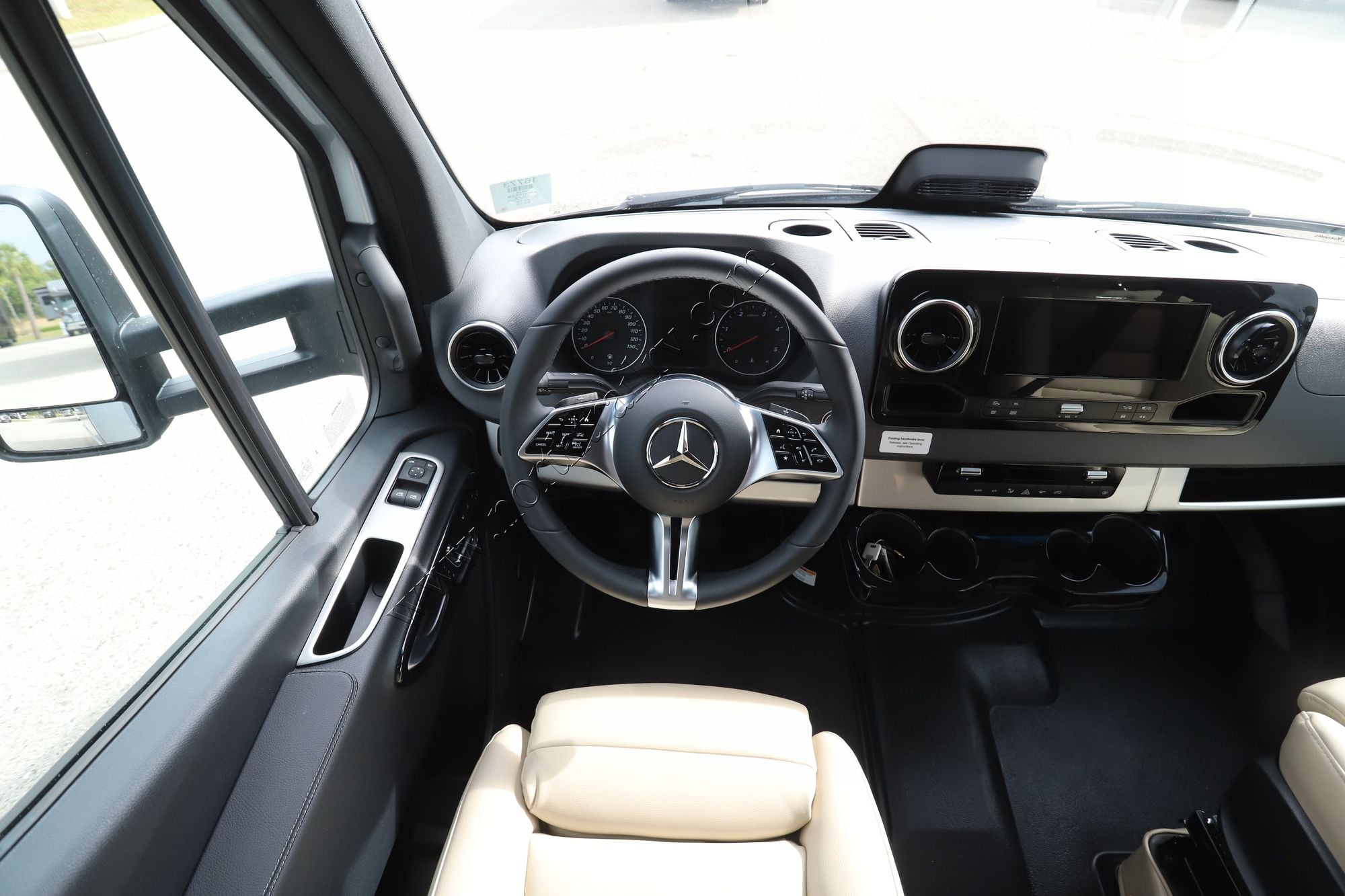 2026 Airstream Atlas AP Tommy Bahama Class C New  For Sale