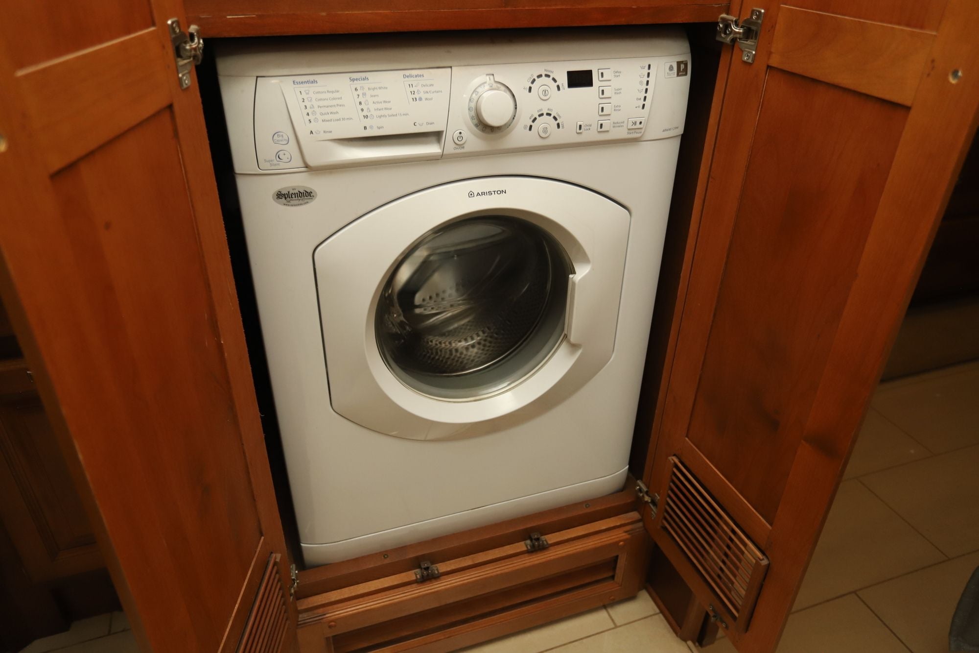 Used 2014 Tiffin Motor Homes Phaeton 42LH Class A  For Sale