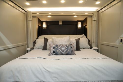 2025 Tiffin Motor Homes Allegro Bus 45FP