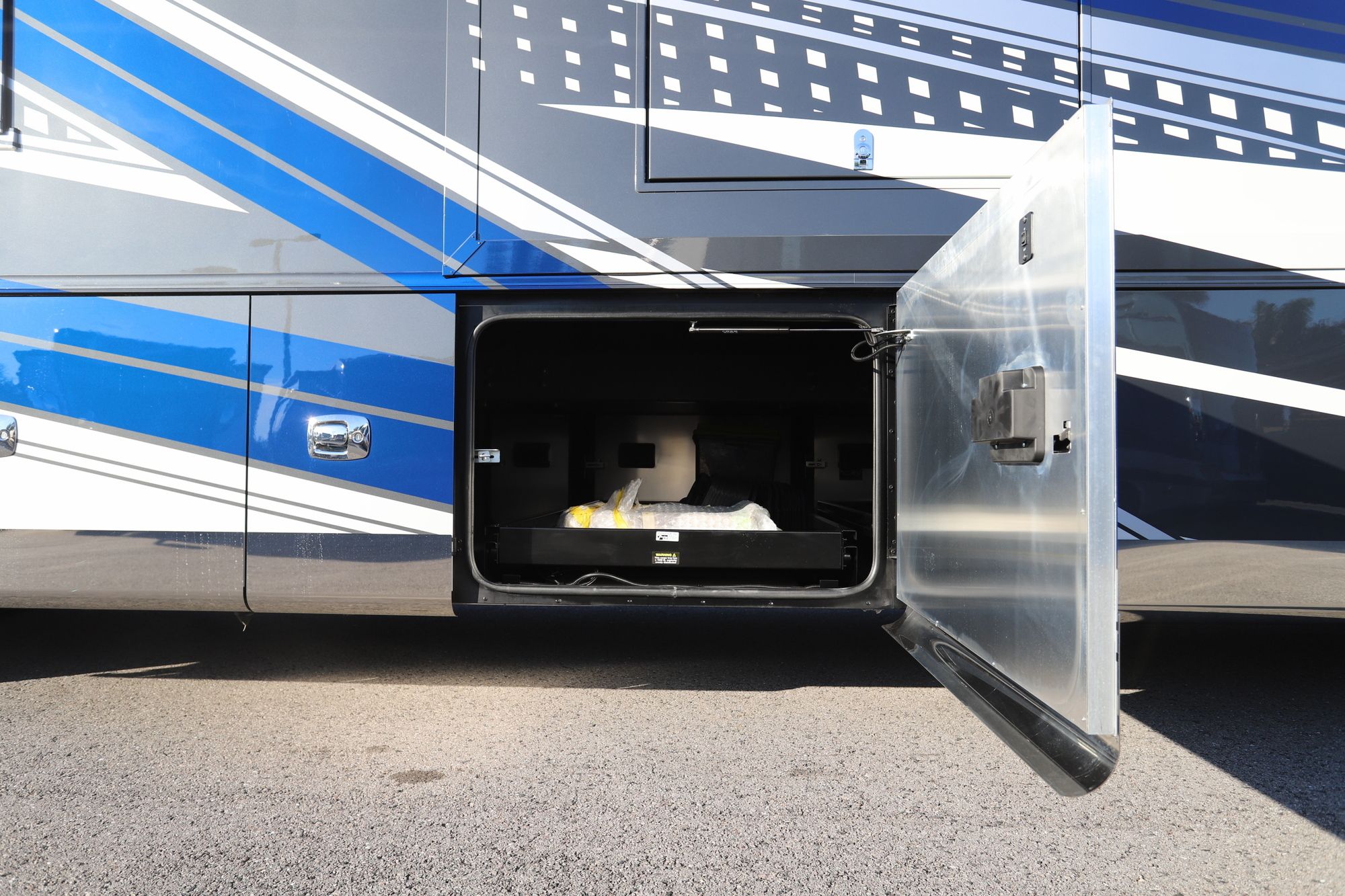 Used 2025 Tiffin Motor Homes Allegro Bus 45FP Class A  For Sale