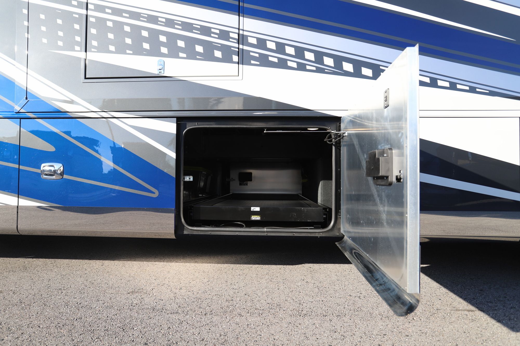 Used 2025 Tiffin Motor Homes Allegro Bus 45FP Class A  For Sale