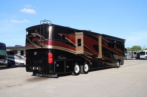 2014 Tiffin Motor Homes Phaeton 42LH