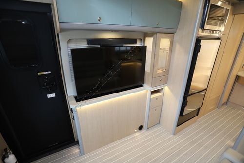 2026 Airstream Atlas AP Tommy Bahama