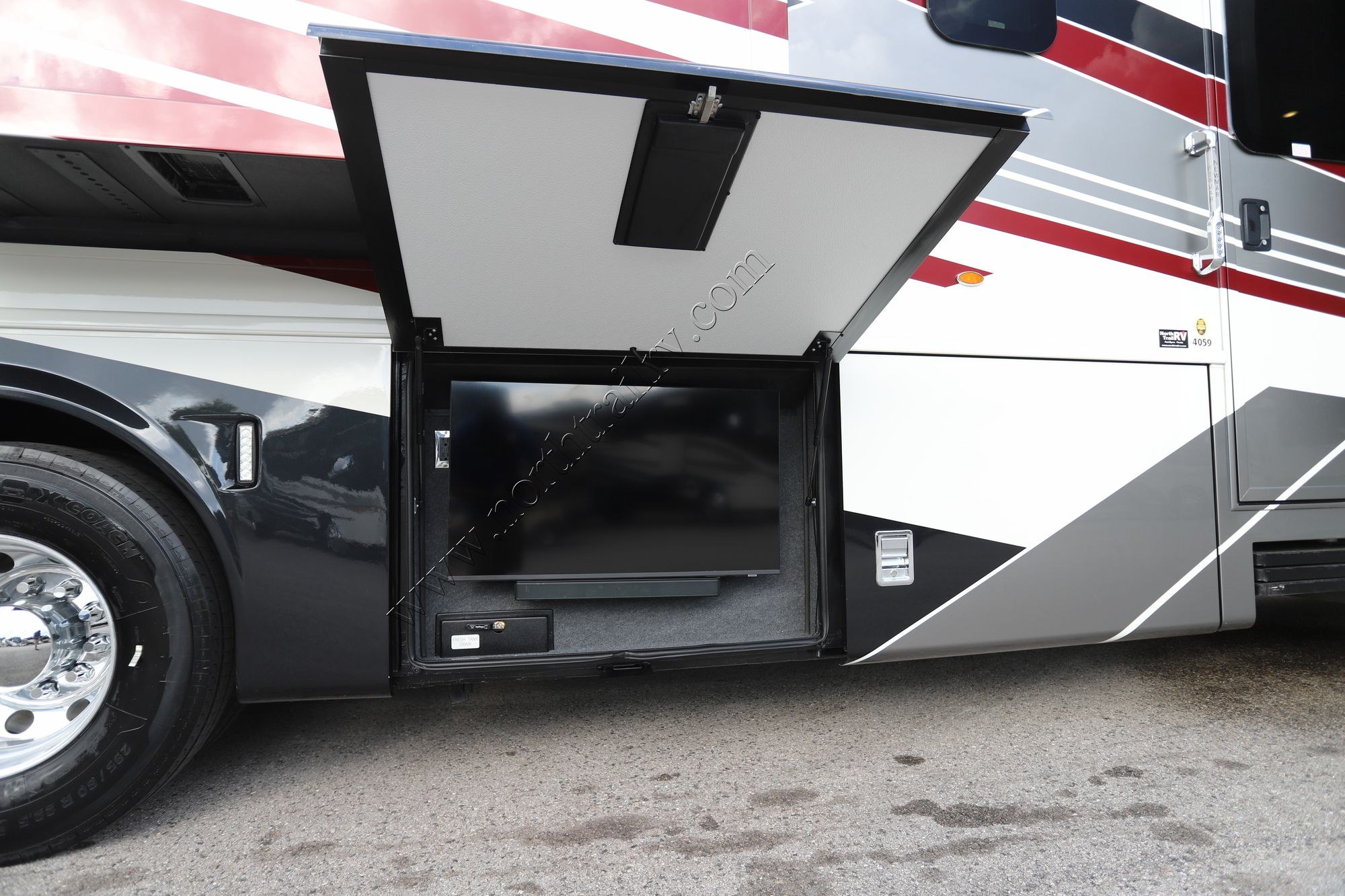 New 2026 Newmar Super Star 4059 Super C  For Sale