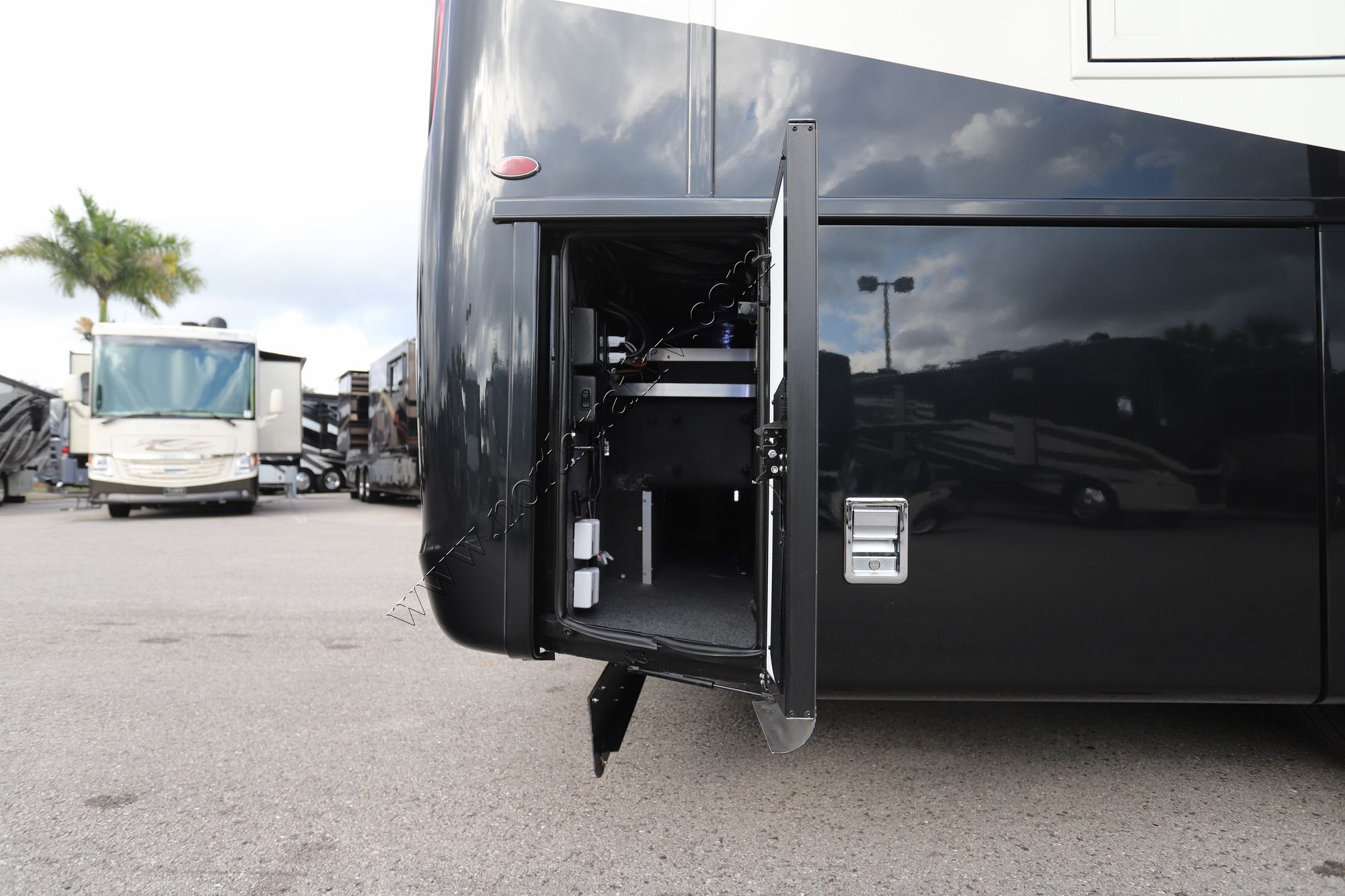 New 2026 Newmar Super Star 4059 Super C  For Sale