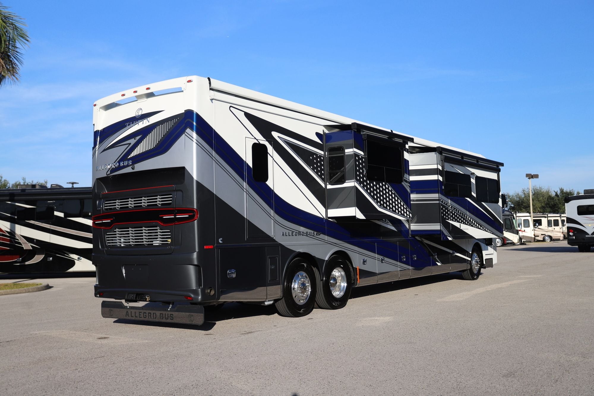 Used 2025 Tiffin Motor Homes Allegro Bus 45FP Class A  For Sale