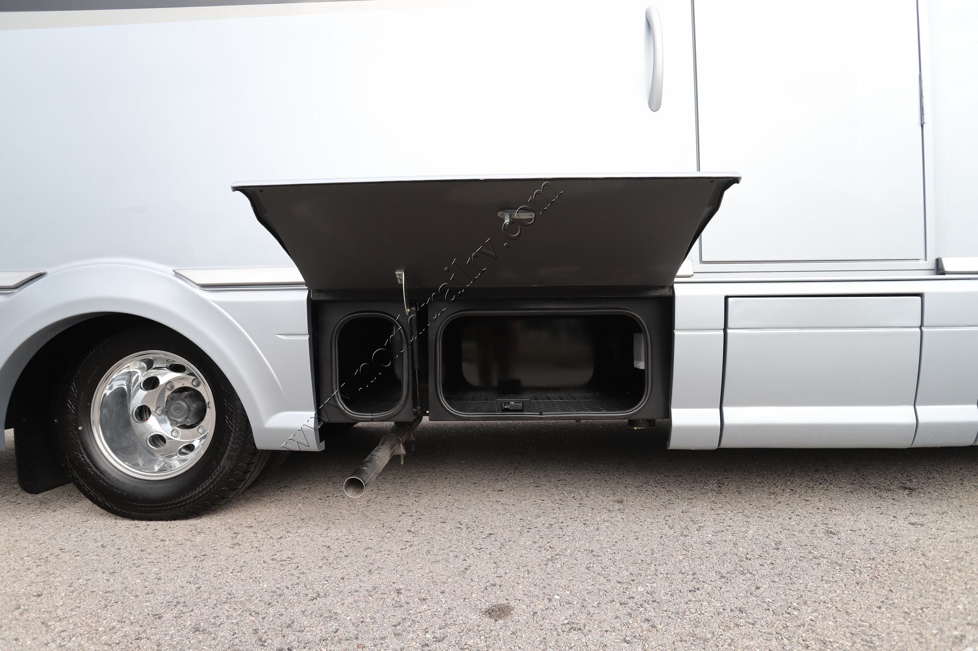 2026 Airstream Atlas AP Tommy Bahama Class C New  For Sale