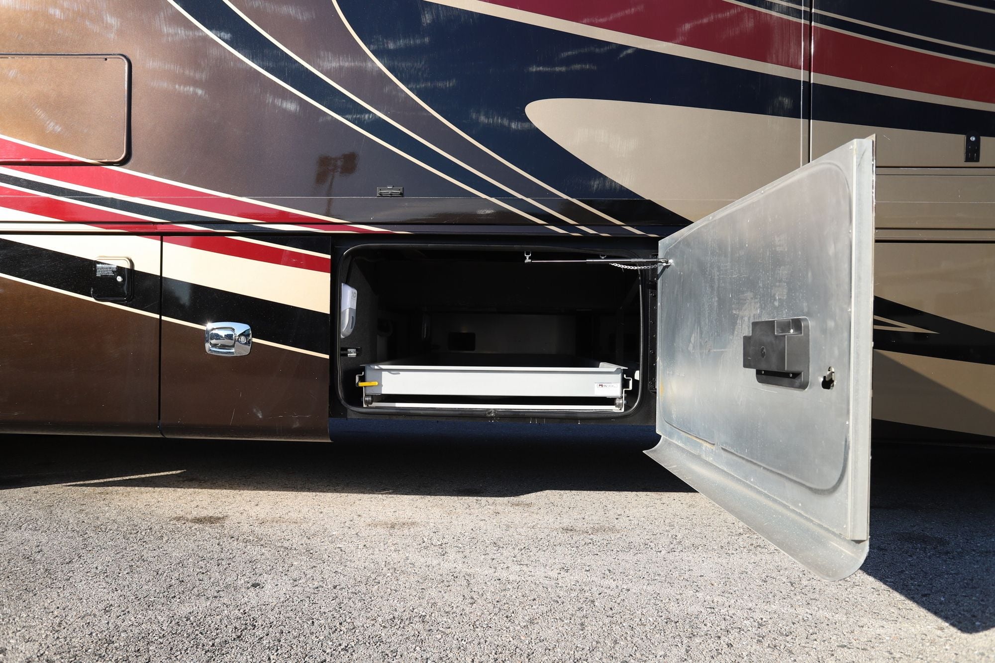 Used 2014 Tiffin Motor Homes Phaeton 42LH Class A  For Sale