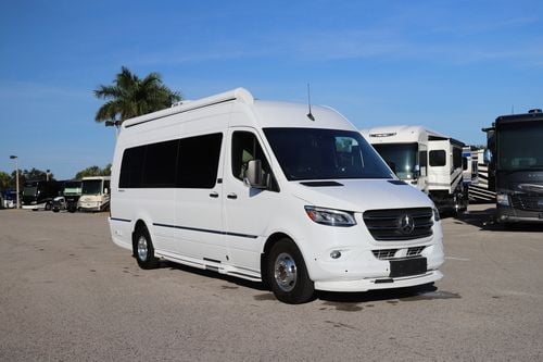 2024 Airstream Interstate 24GT 