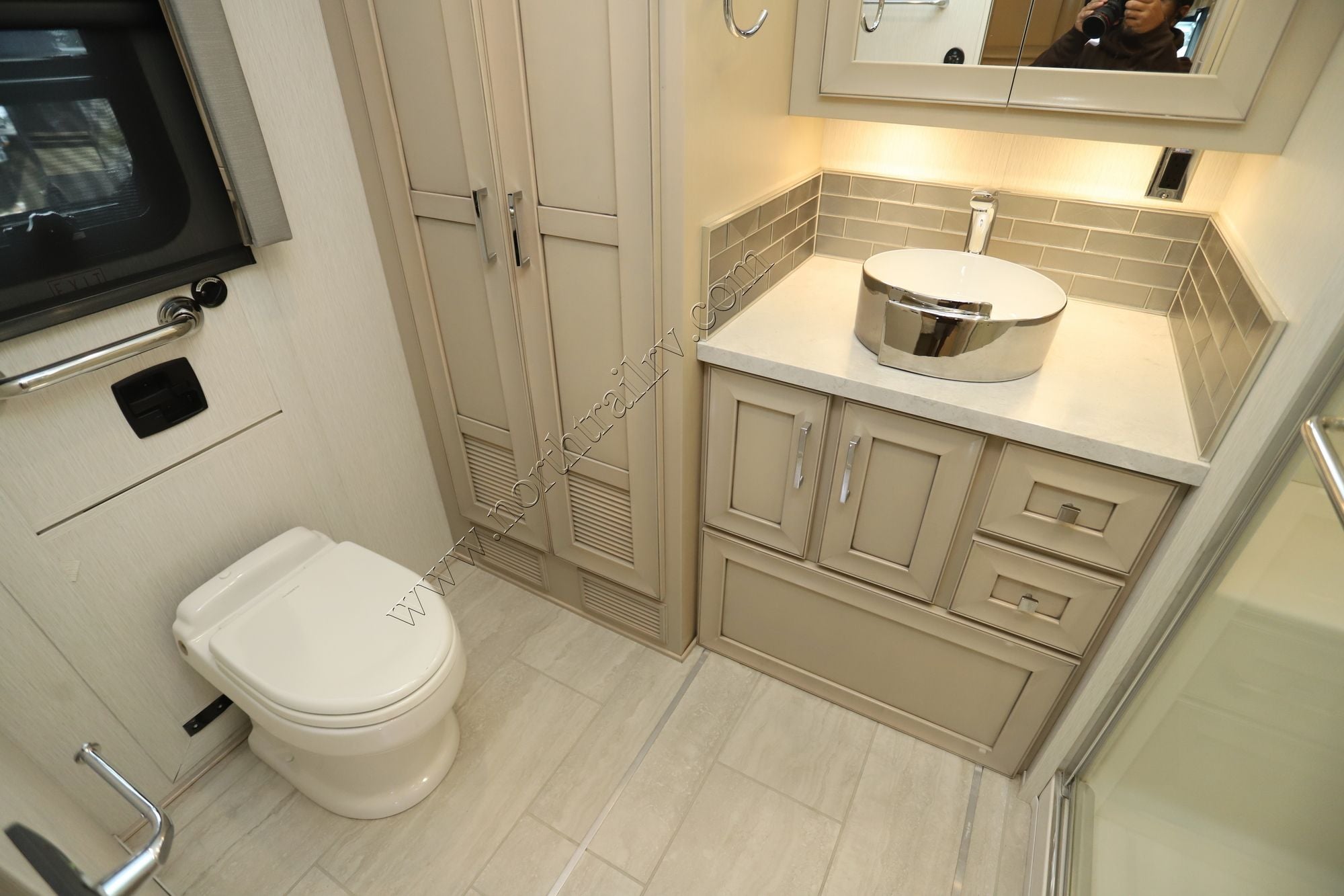 Used 2024 Newmar Ventana 3809 Class A  For Sale