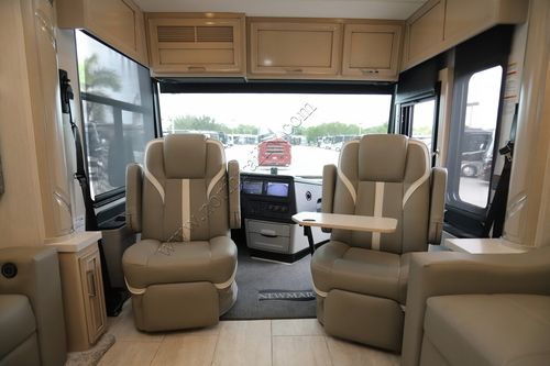 2024 Newmar Ventana 3809