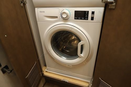 2025 Newmar Mountain Aire 4118