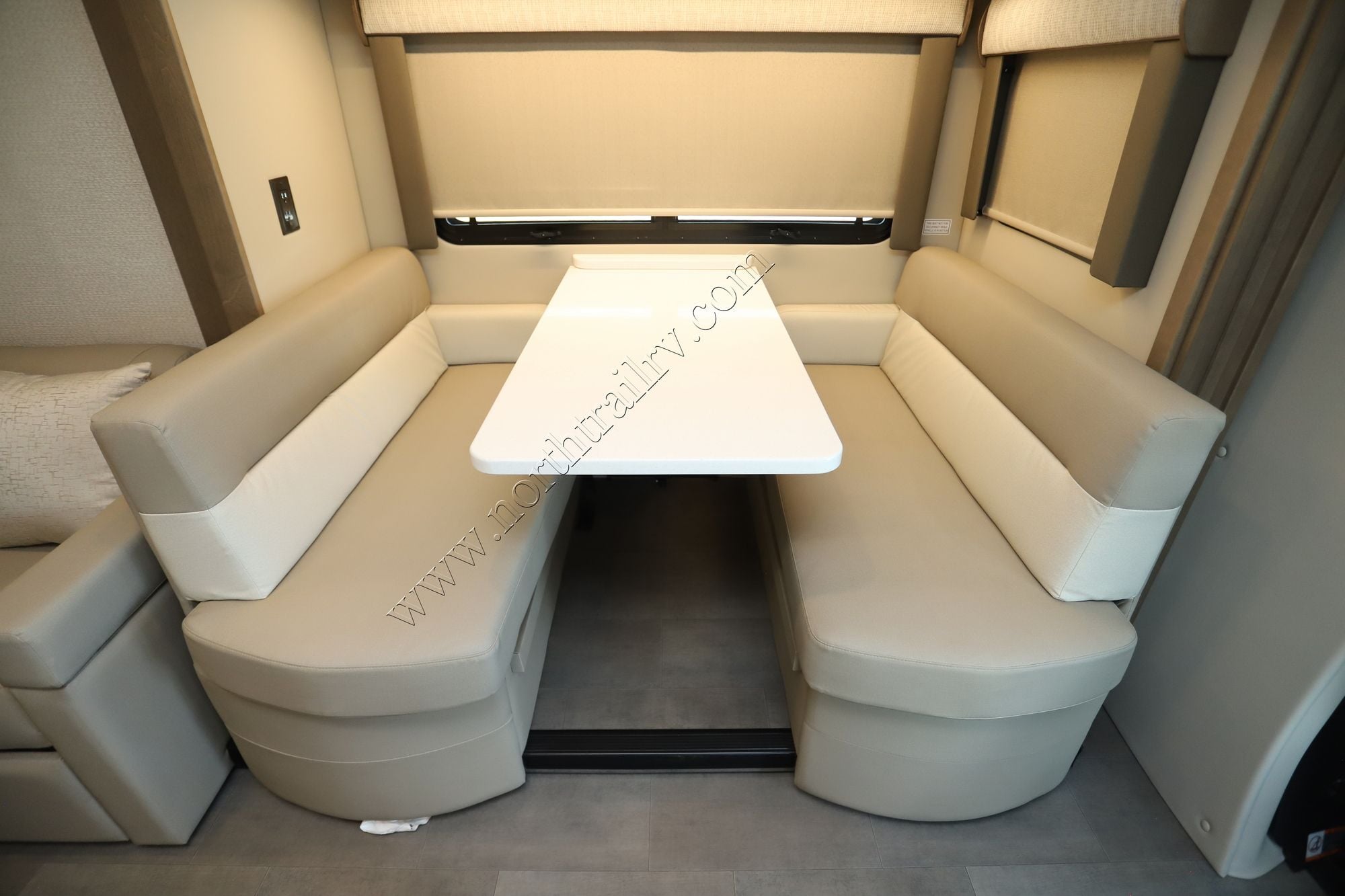 New 2026 Renegade Rv Vienna 25RMC Class C  For Sale