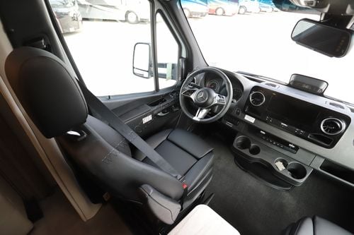 2026 Renegade Rv Vienna 25RMC