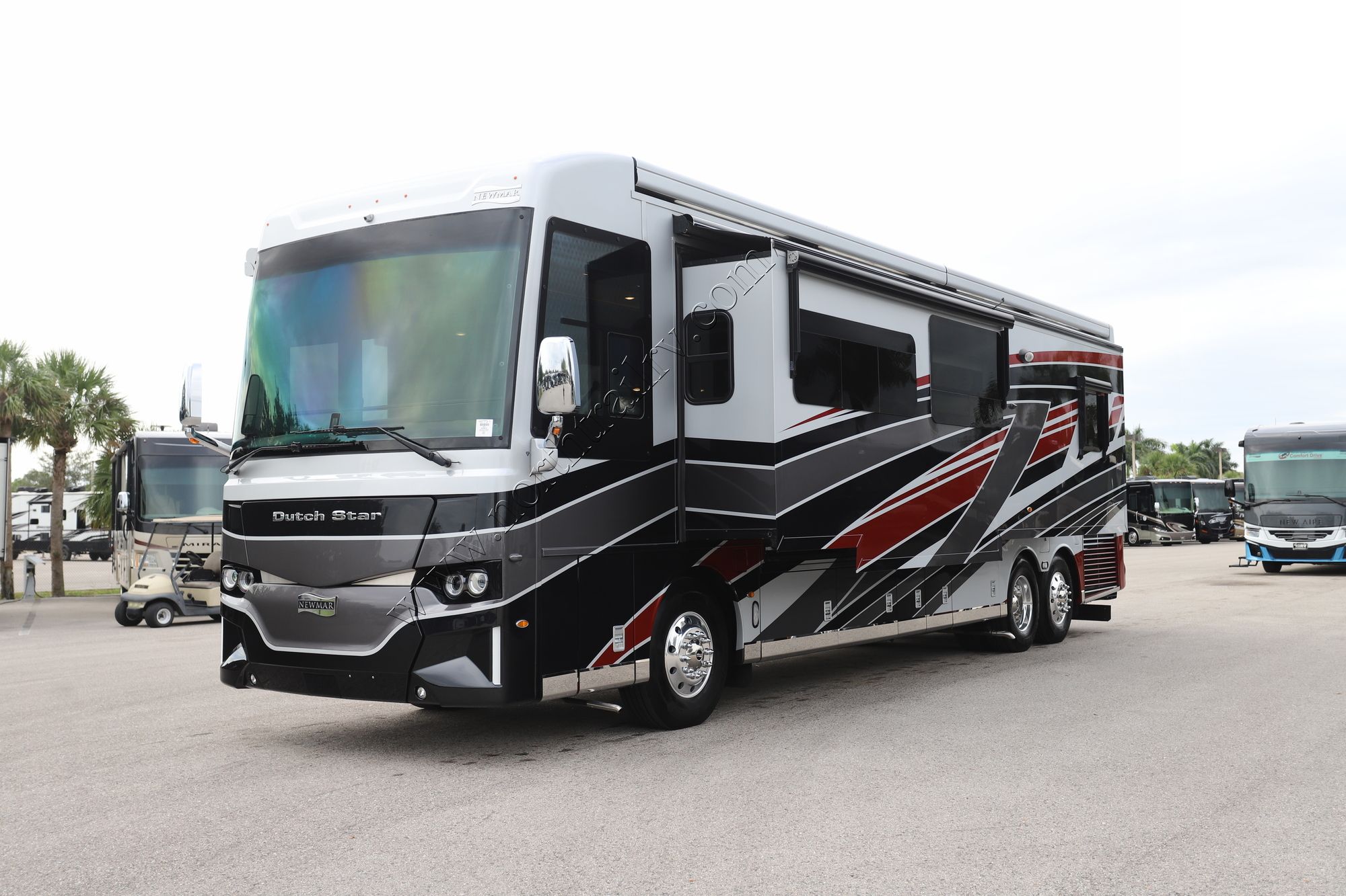 Used 2024 Newmar Dutch Star 4081 Class A  For Sale