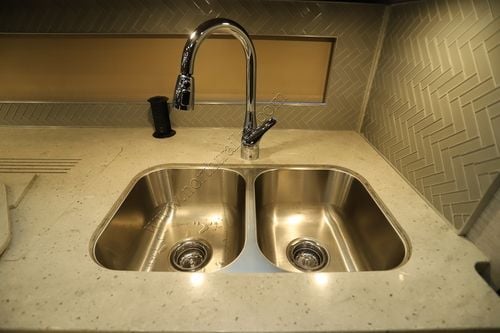 2020 Tiffin Motor Homes Allegro Red 37BA