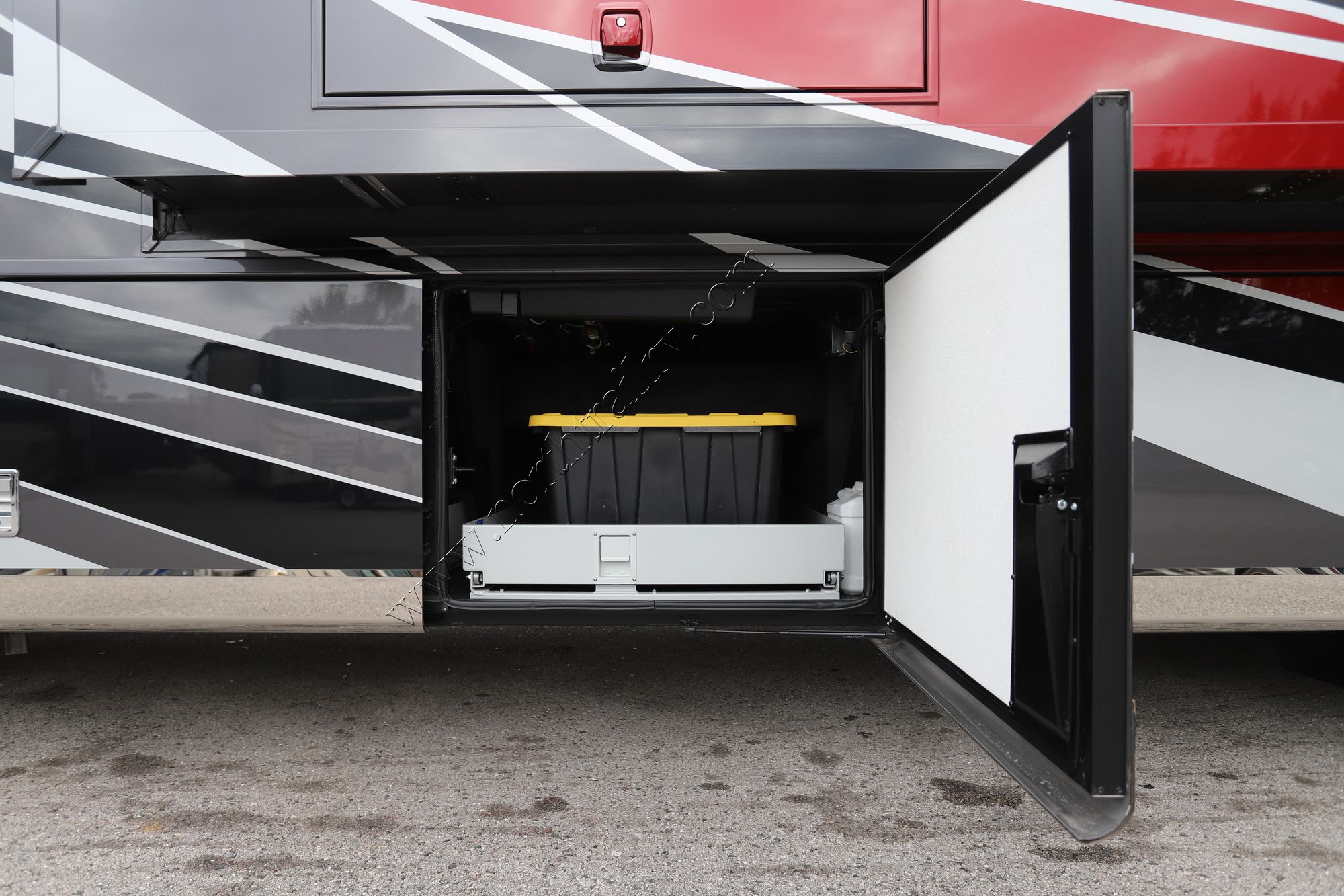 Used 2024 Newmar Dutch Star 4081 Class A  For Sale