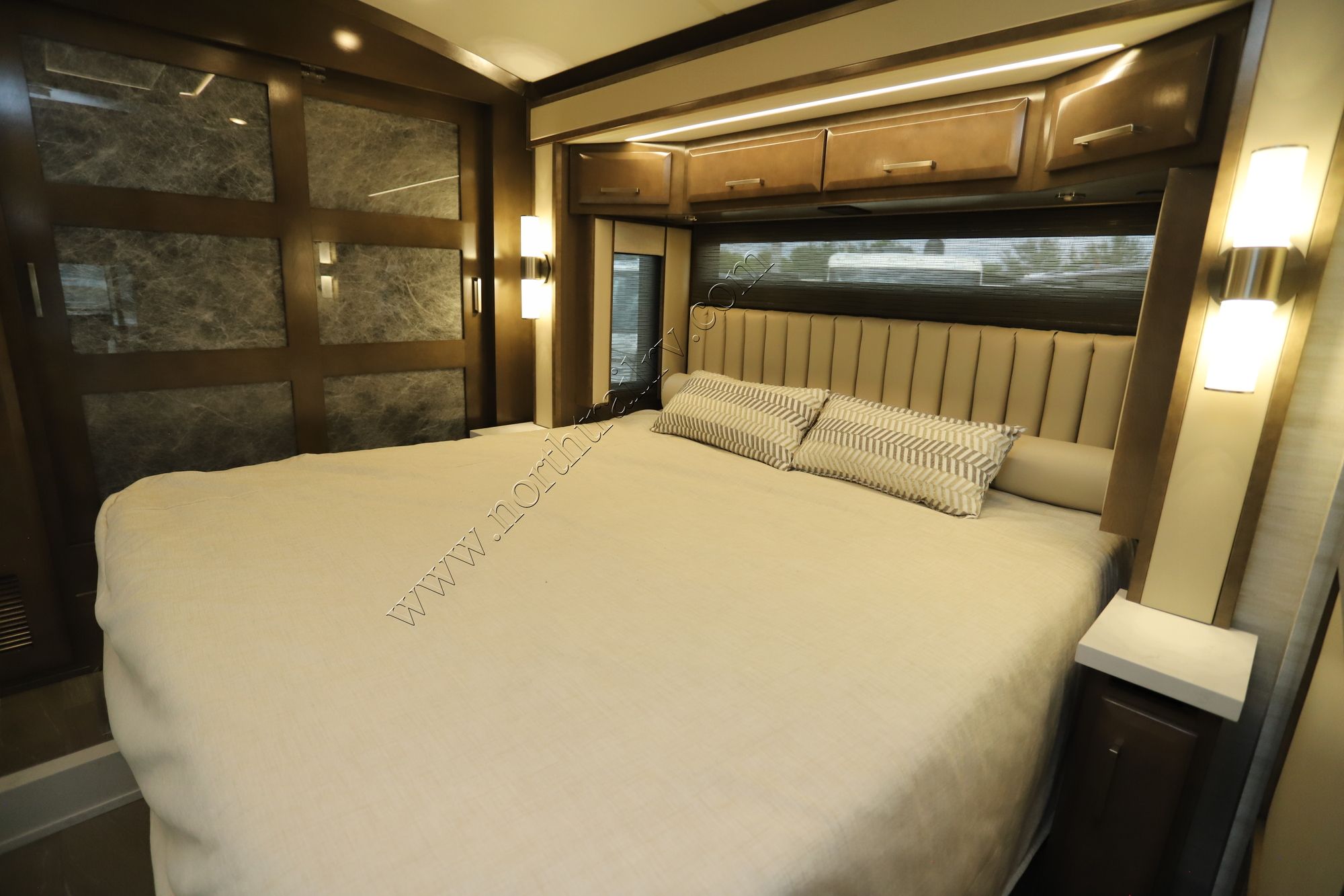 New 2026 Newmar New Aire 3543 Class A  For Sale